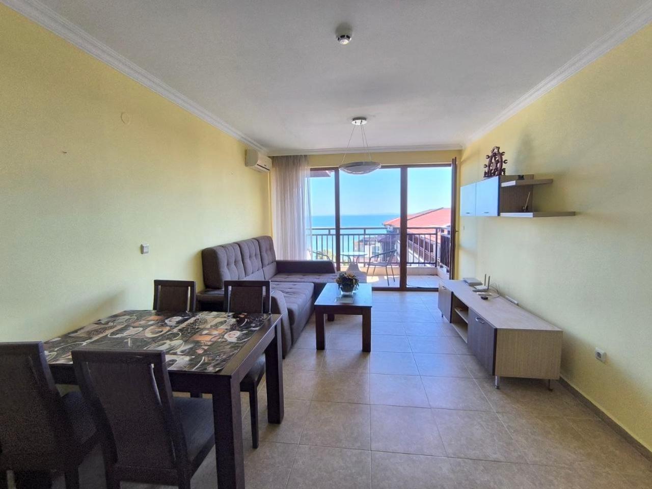 Dom-El Real Apartments Amphora Sveti Vlas Extérieur photo